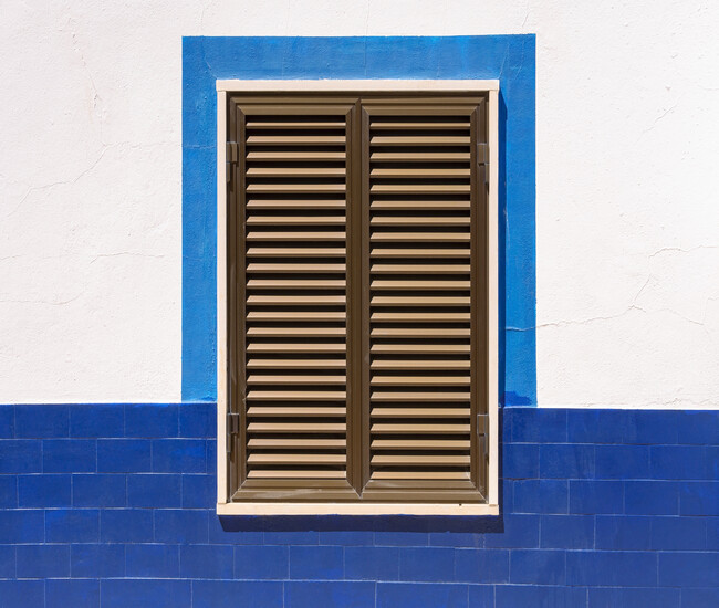 Colonial shutters