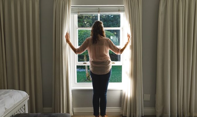 Eliminating Unpleasant Odors From Your Curtains