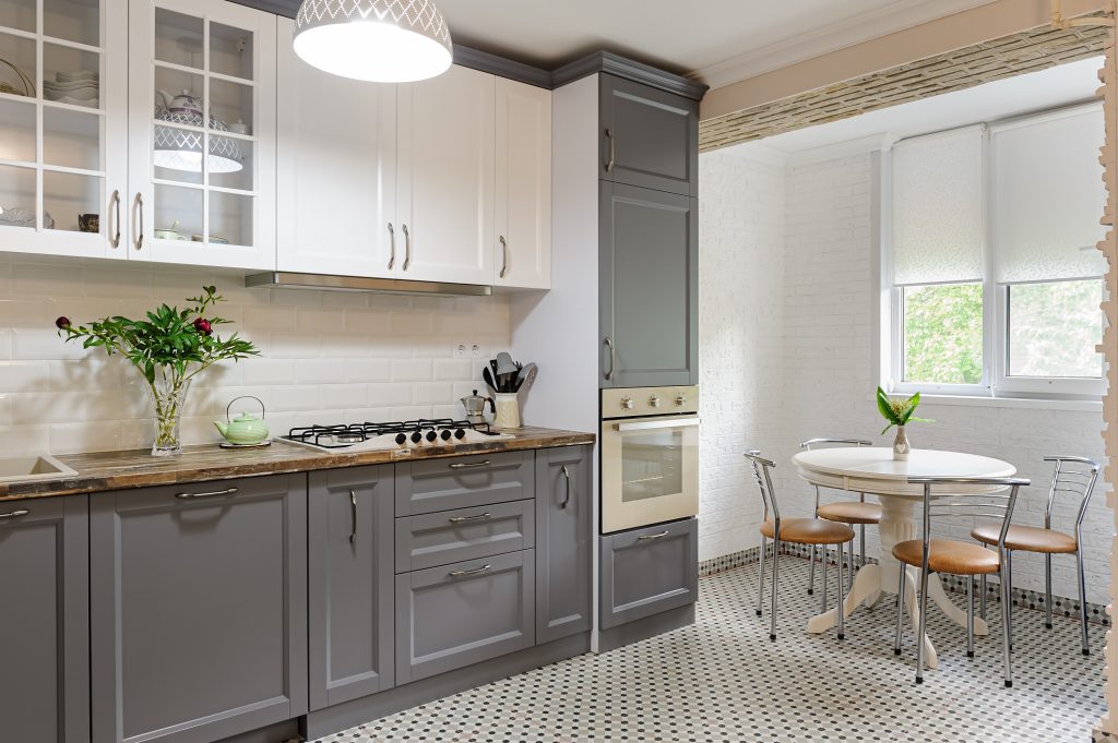 How to Choose the Best Kitchen Window Blinds for Your Home