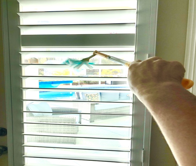 Shutters cleaning