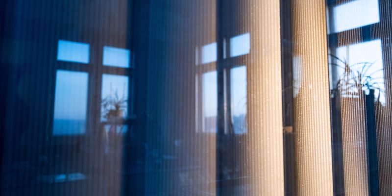 The Benefits of Window Blinds at Night