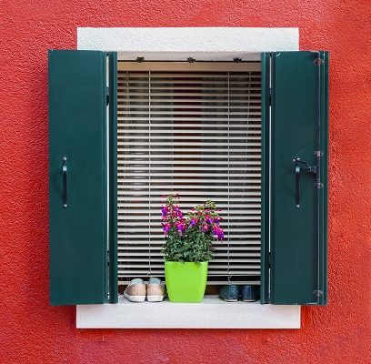 Traditional Window Treatments - An Introduction to Old-Fashioned Styles